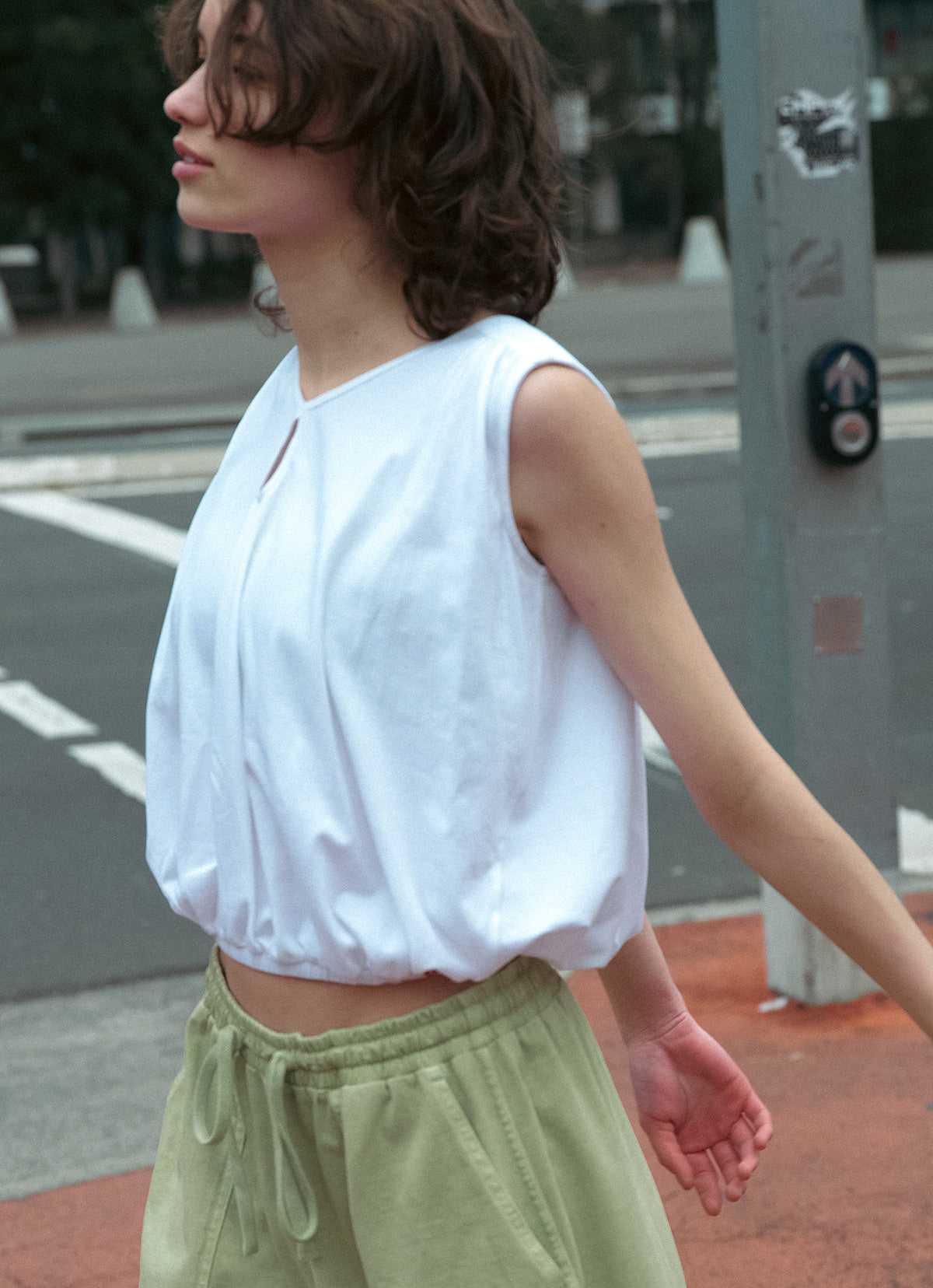 Keyhole shirring sleeveless_White