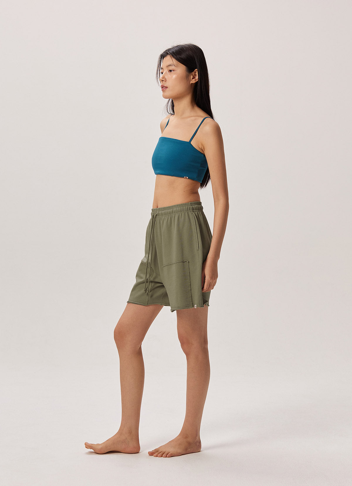 Out pocket shorts (Unisex)_Khaki