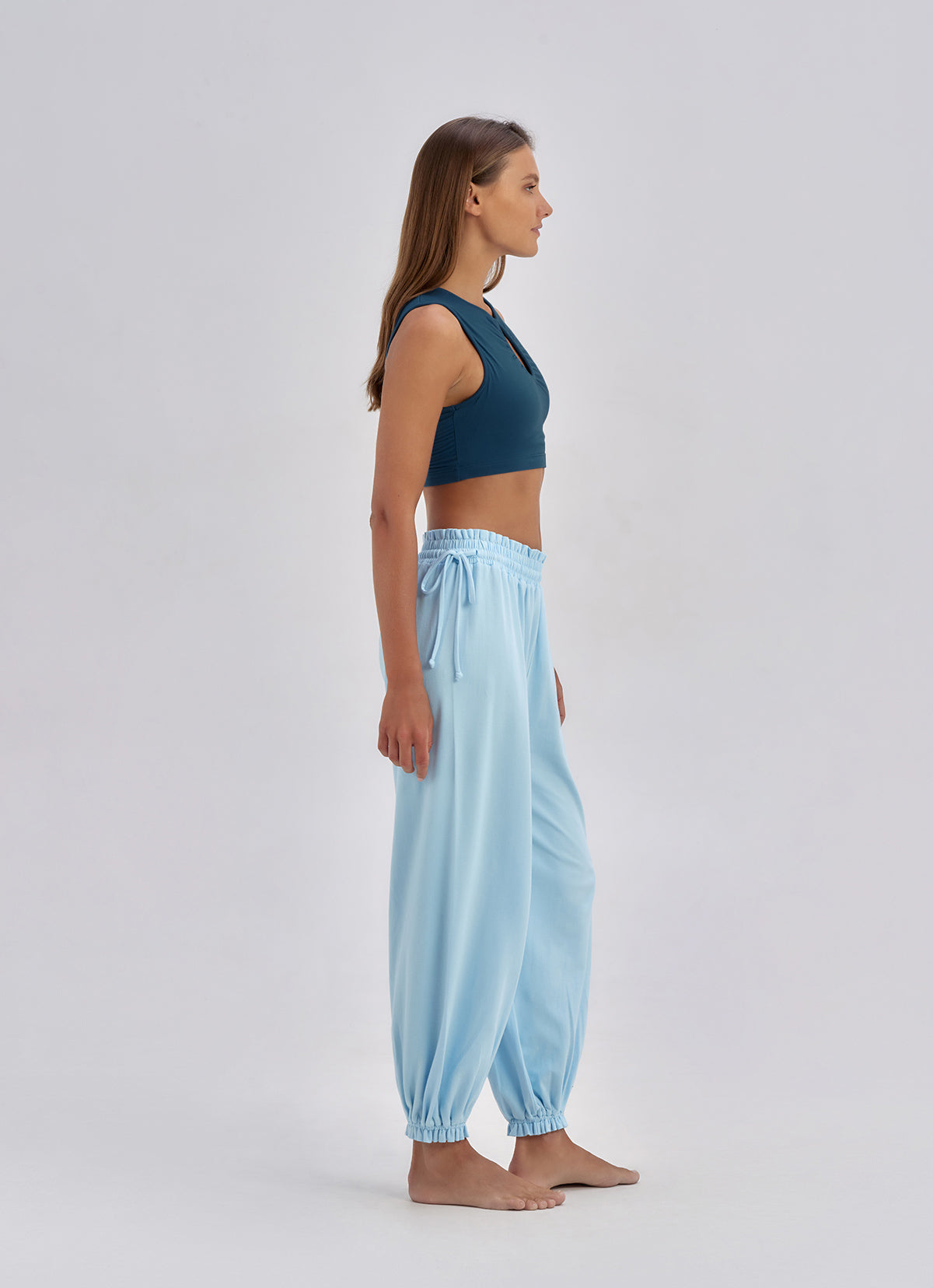 Ellipse tank top_Deep Dive