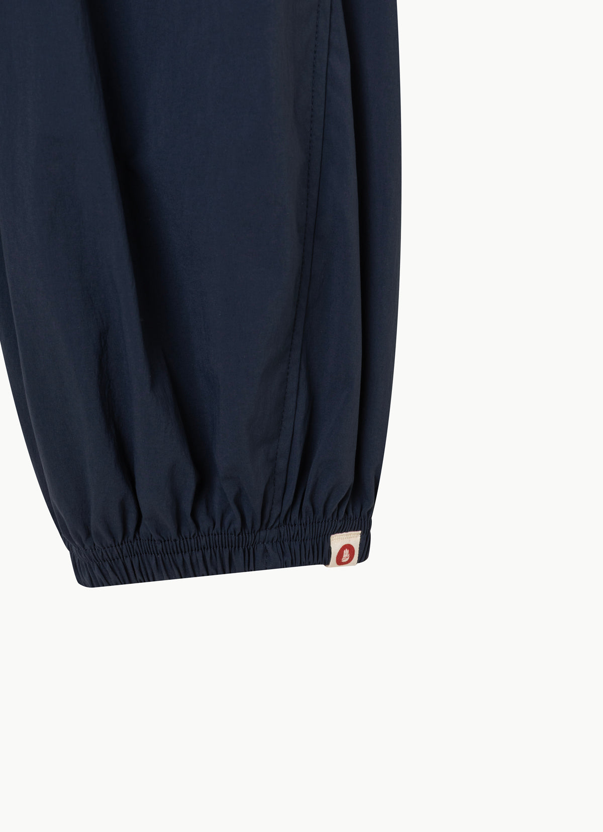 Diagonal jogger pants (Nylon ver.) (Unisex)_Dark Sapphire