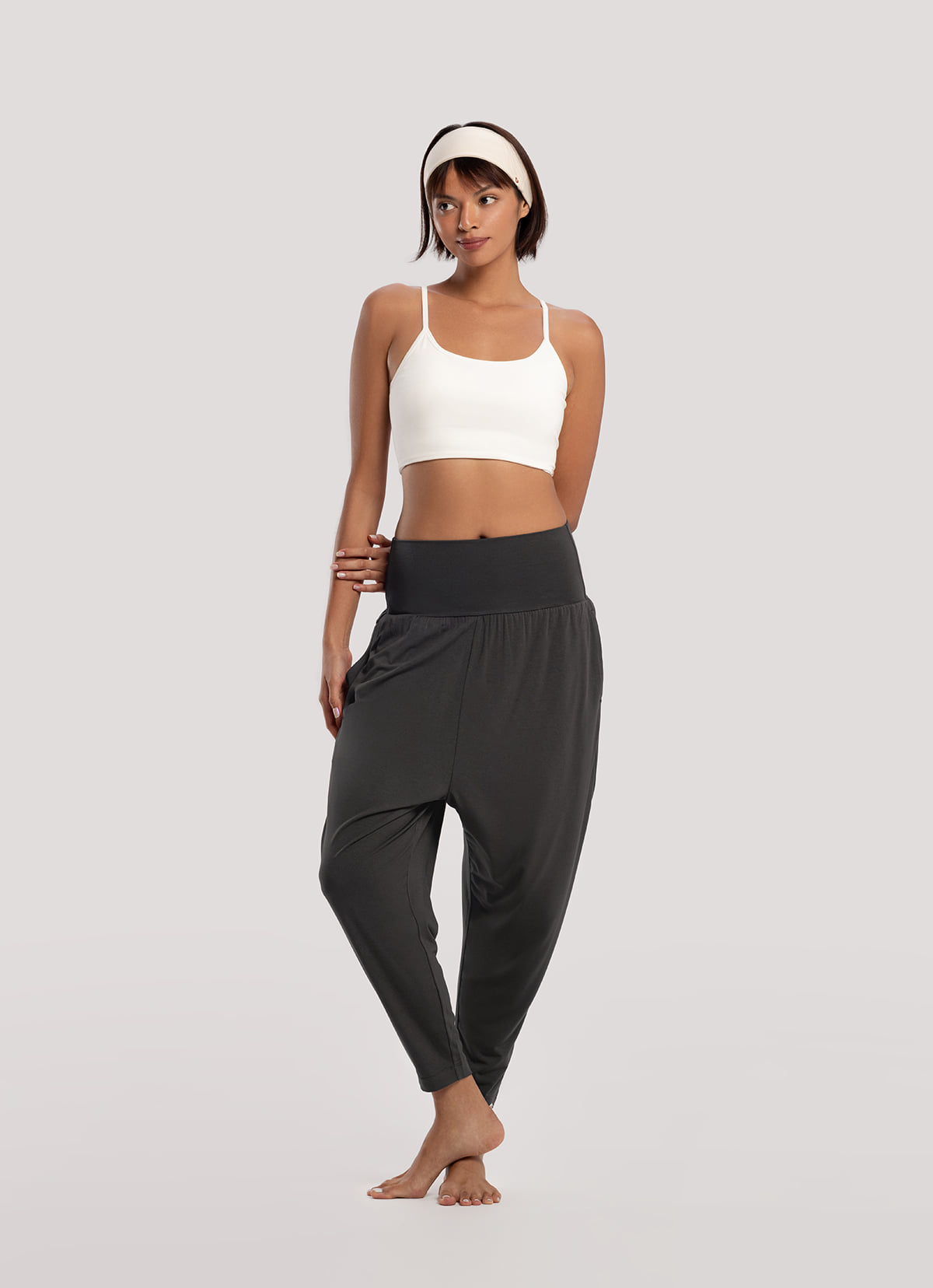 Shirring crop pants_Turkish Coffee