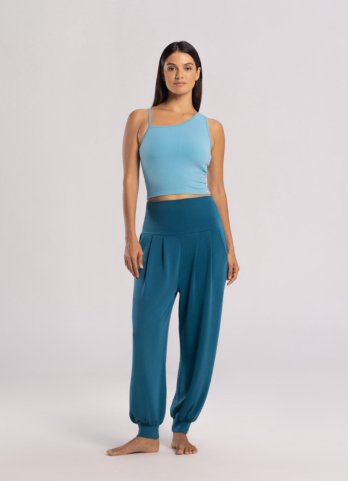 Crossover tank top_Delphinium Blue