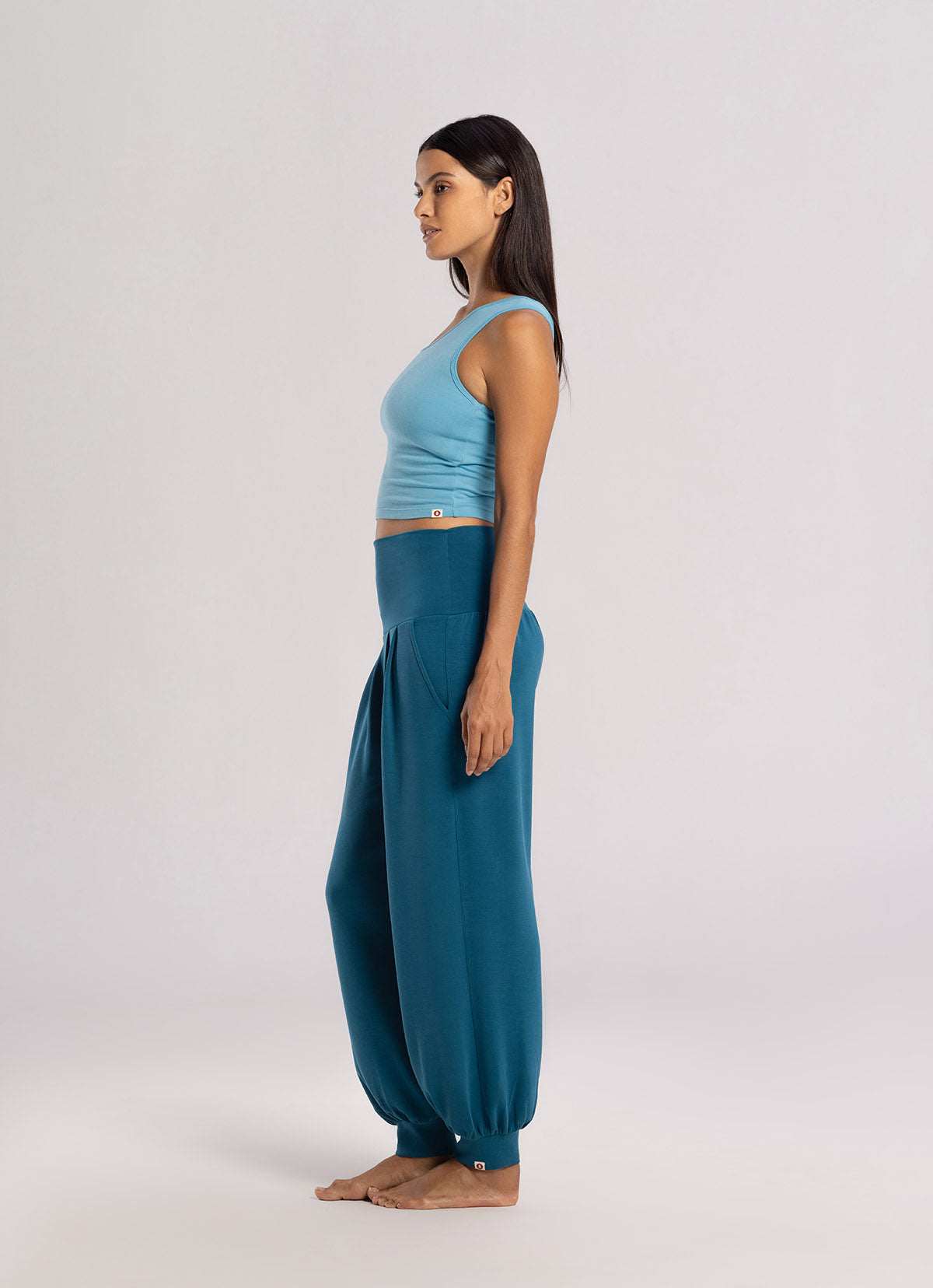 Crossover tank top_Delphinium Blue