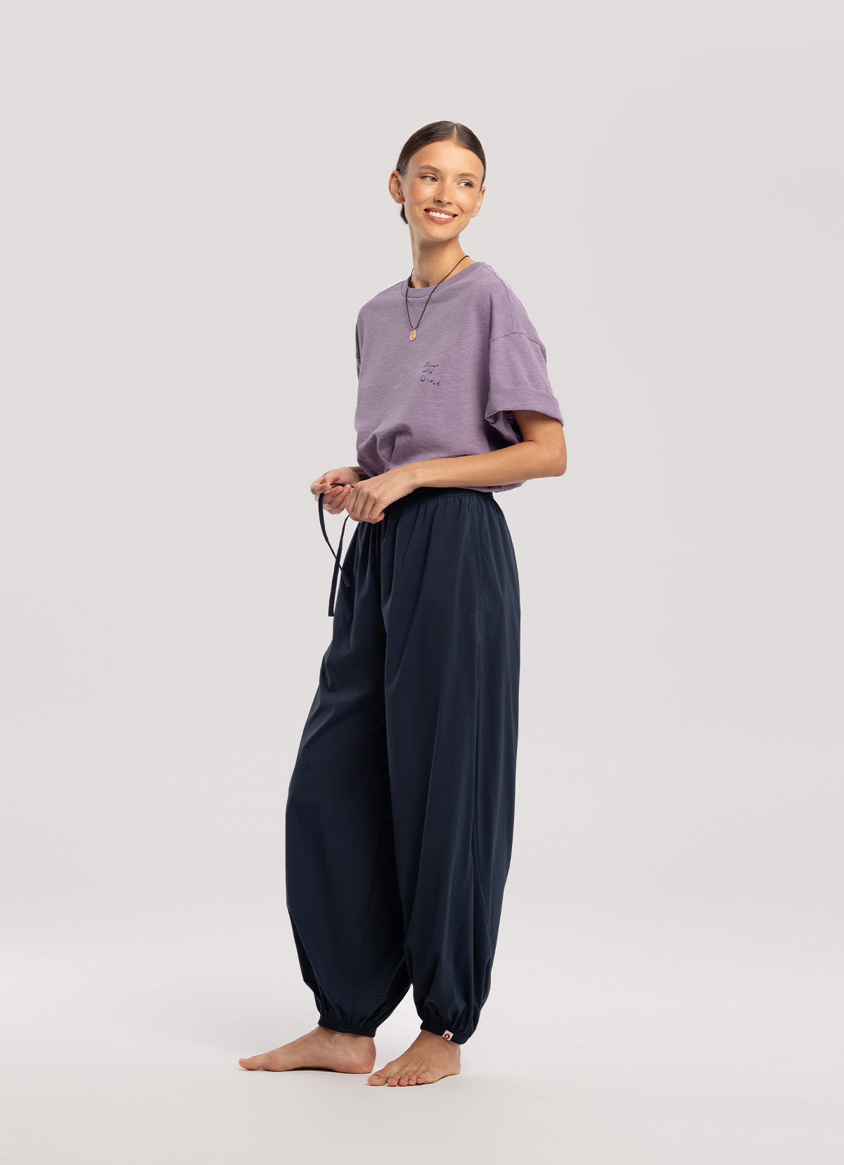 Diagonal jogger pants (Nylon ver.) (Unisex)_Dark Sapphire