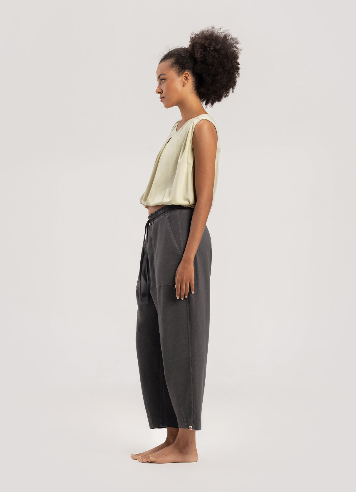 Keyhole shirring sleeveless_Celadon Tint
