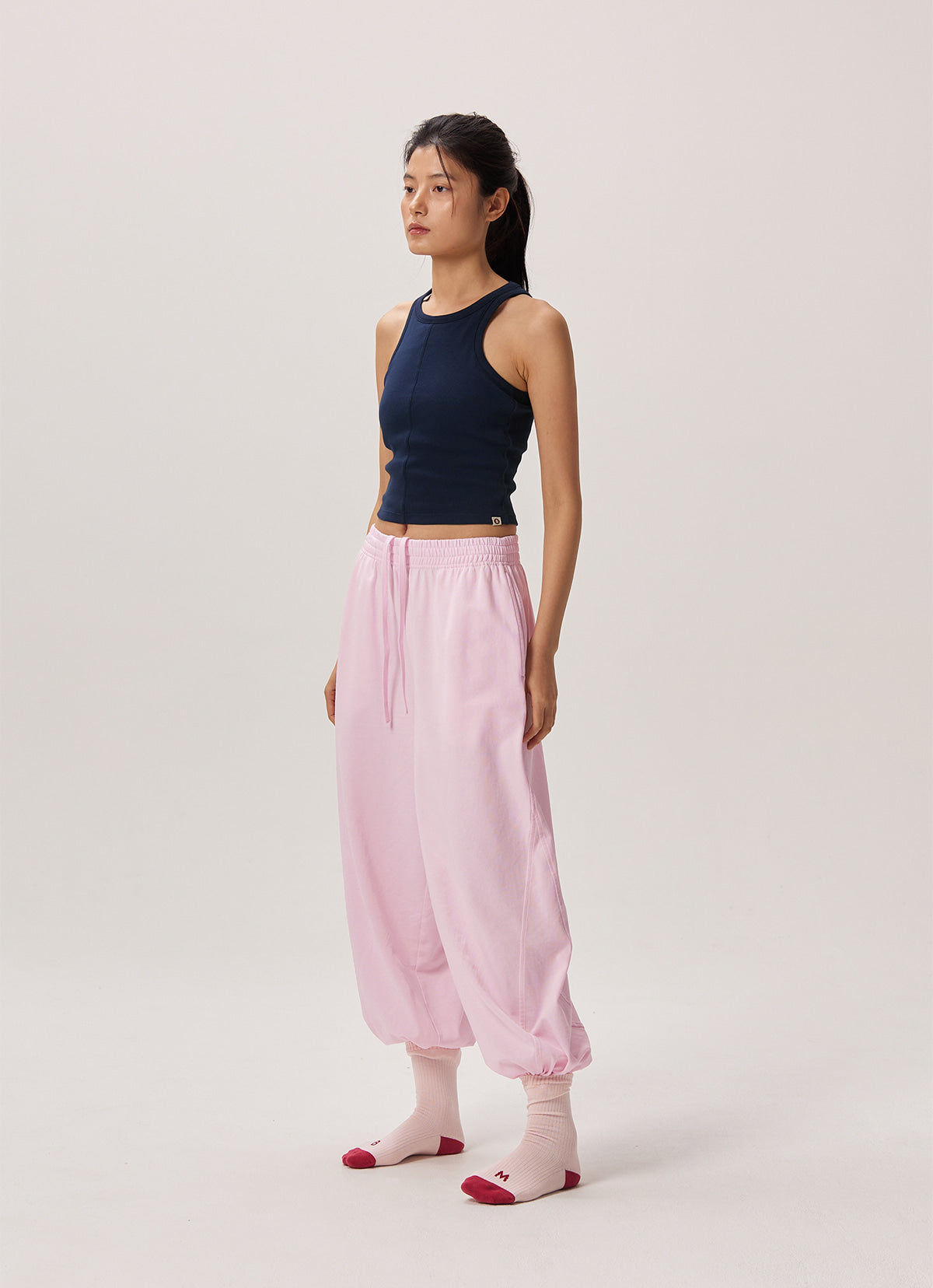 Diagonal jogger pants (Unisex)_Pink Tulle