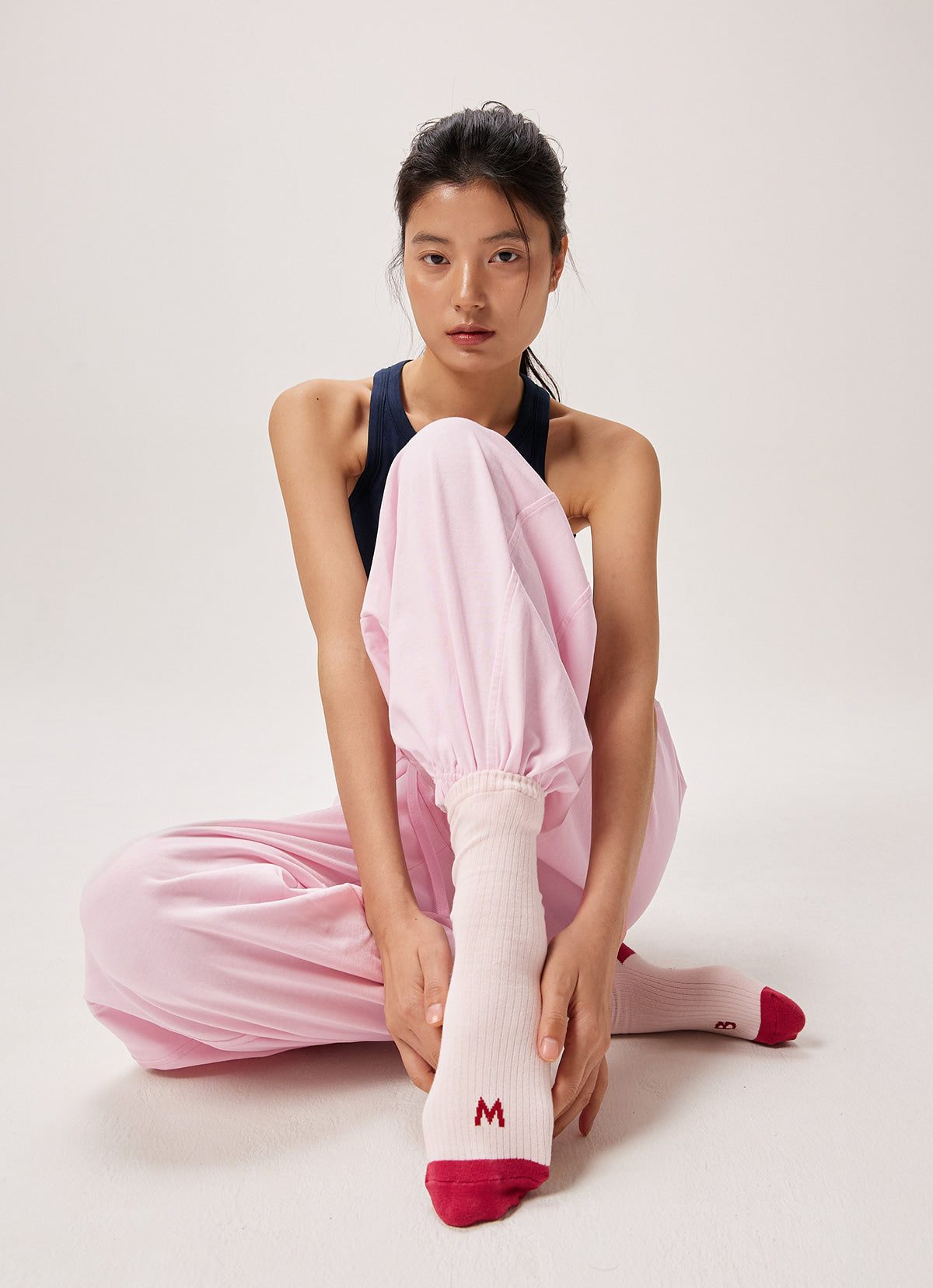 Diagonal jogger pants (Unisex)_Pink Tulle