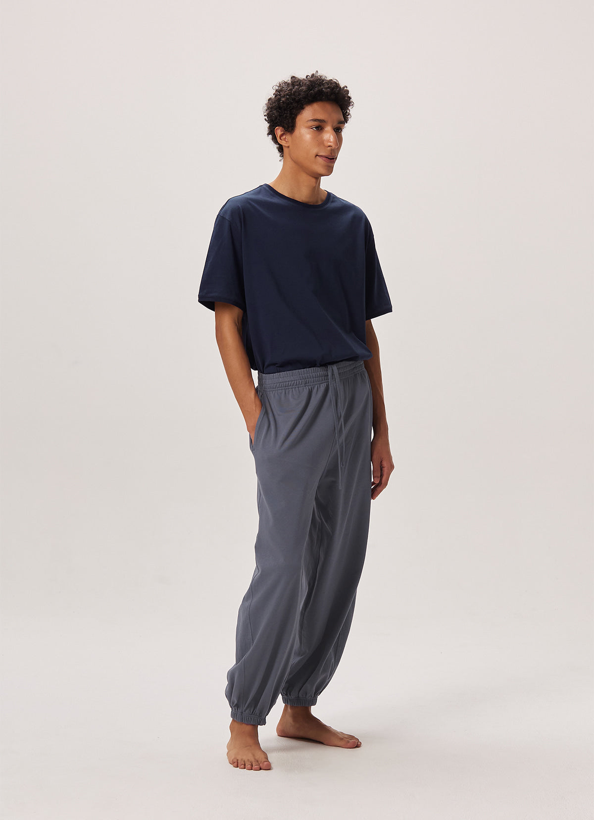 Diagonal jogger pants (Unisex)_Grisaille