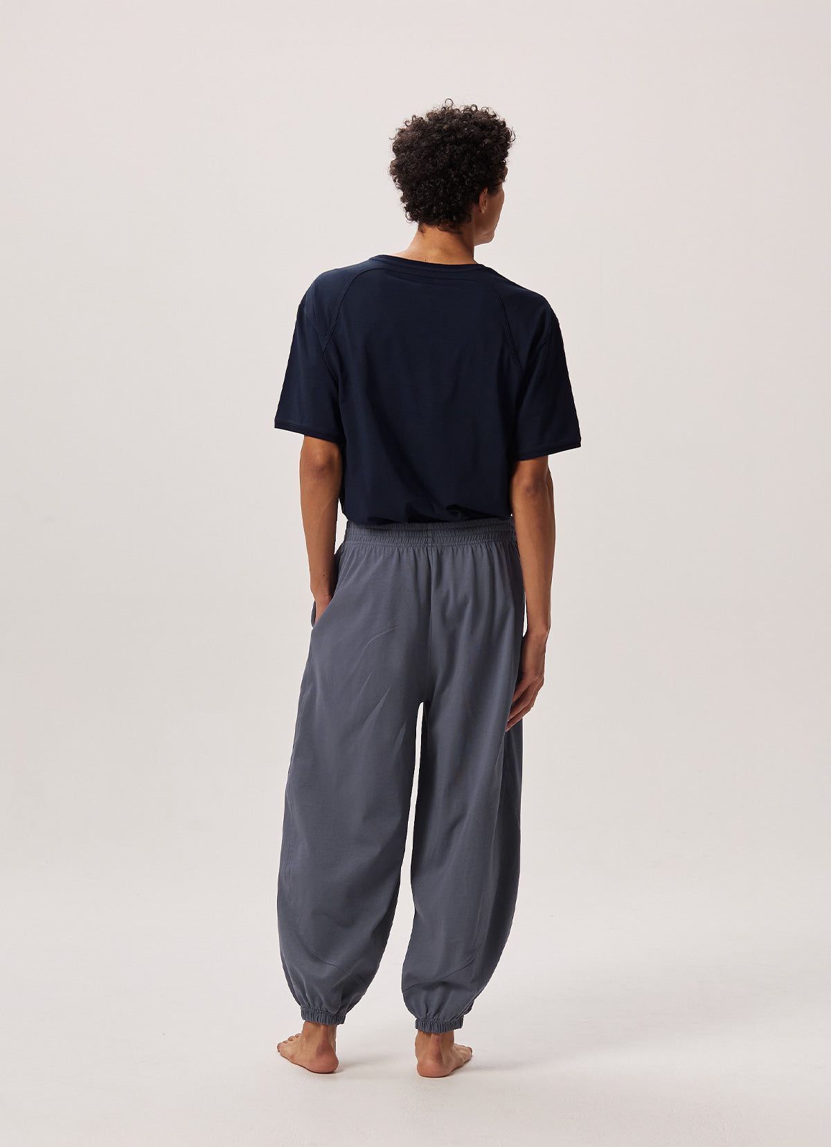 Diagonal jogger pants (Unisex)_Grisaille