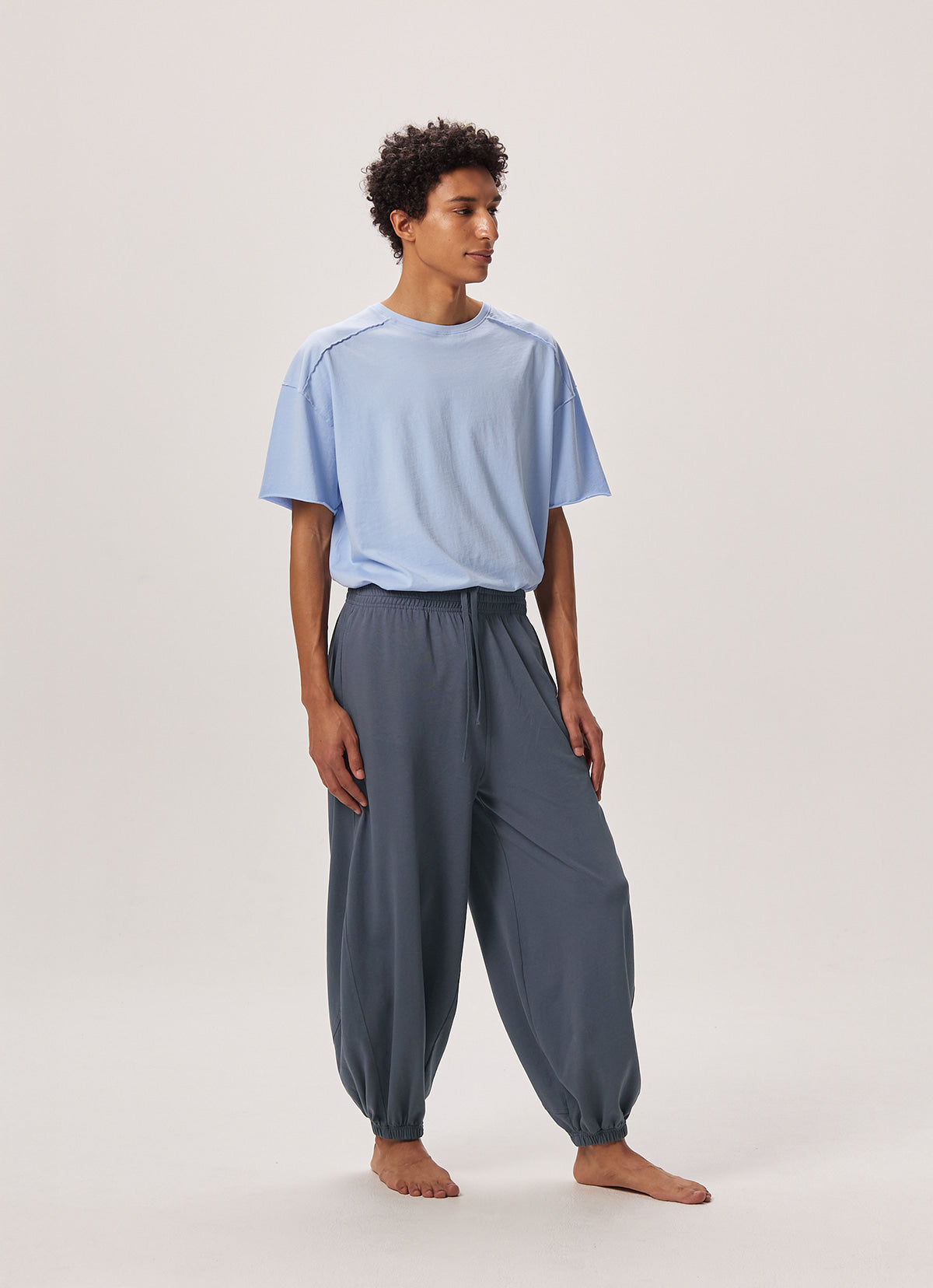 Diagonal jogger pants (Unisex)_Grisaille
