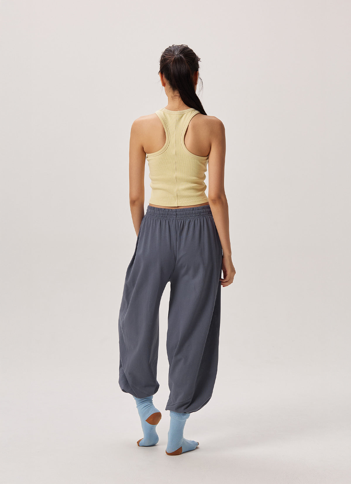 Diagonal jogger pants (Unisex)_Grisaille