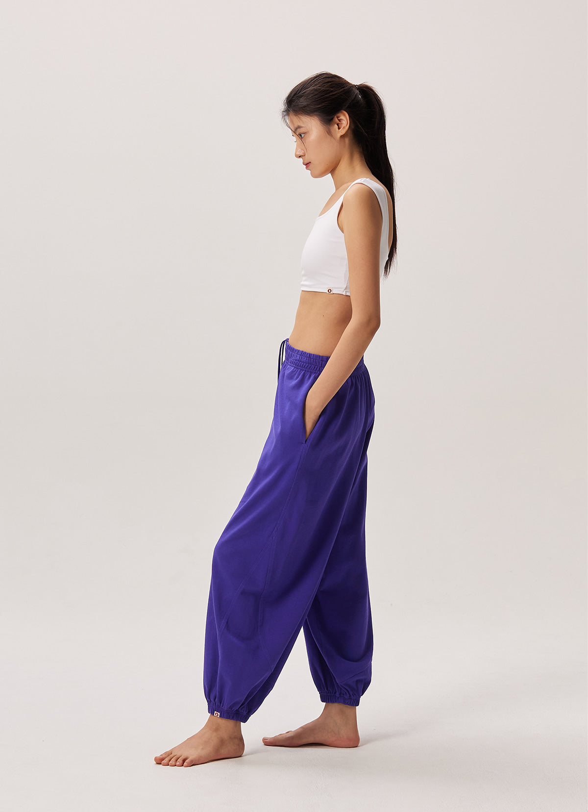 Diagonal jogger pants (Unisex)_Purple