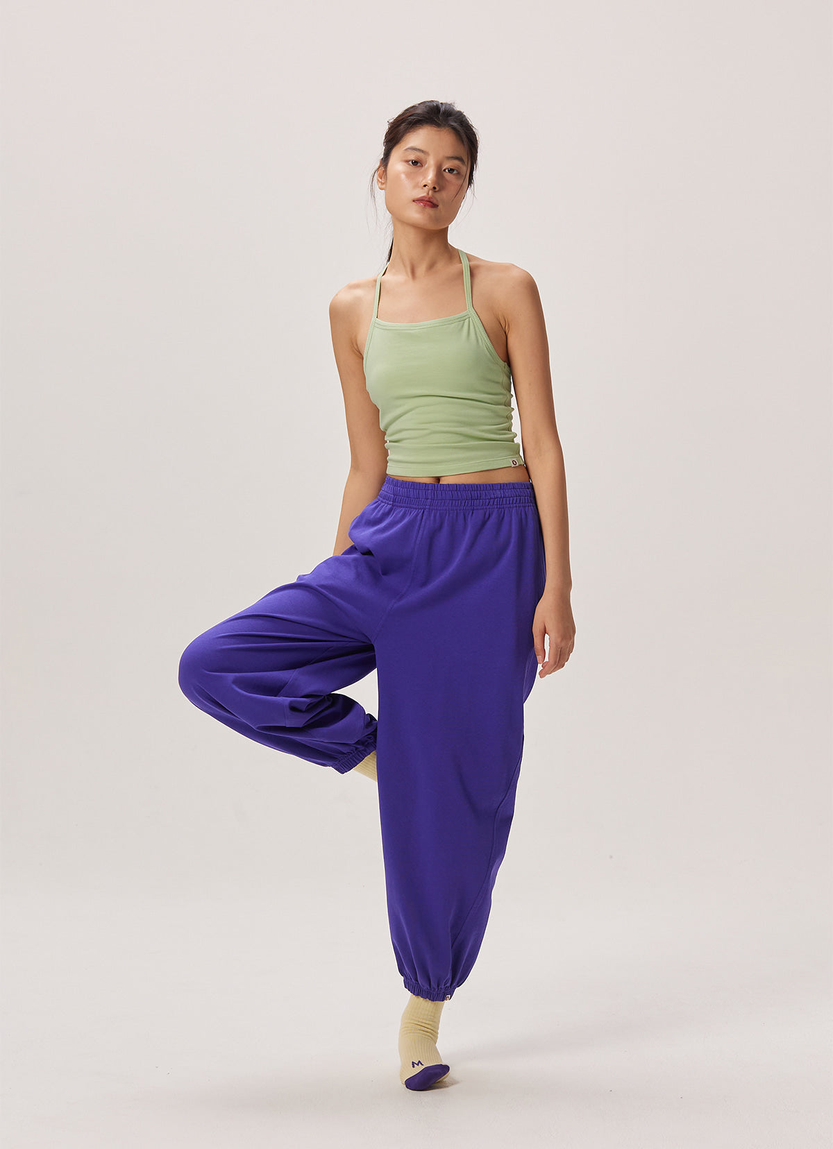 Diagonal jogger pants (Unisex)_Purple
