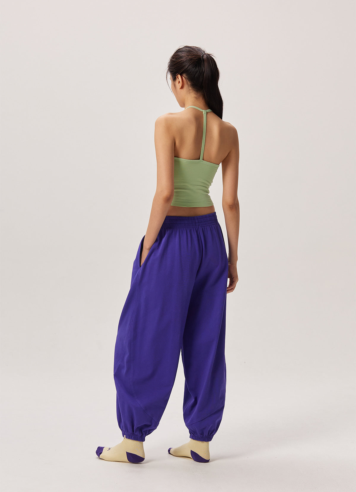 Diagonal jogger pants (Unisex)_Purple
