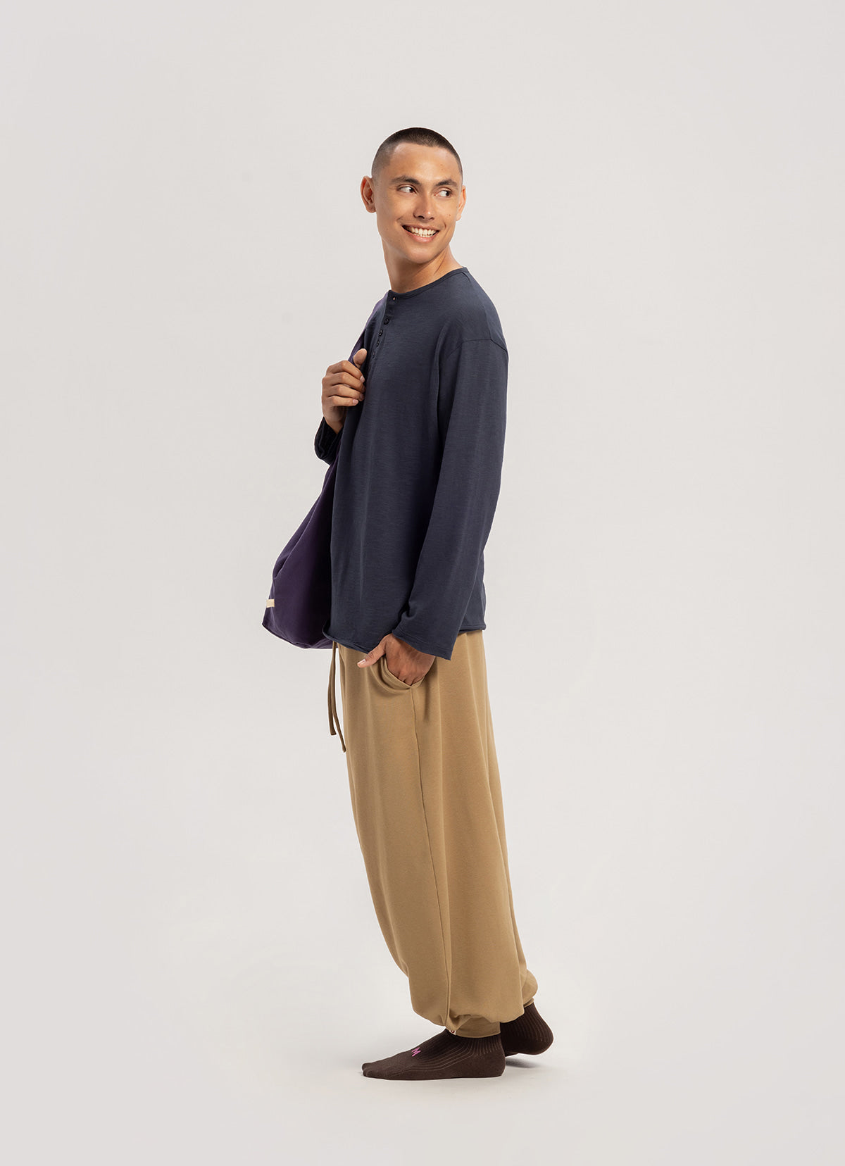 Simple volume jogger (Unisex)_Lead Gray