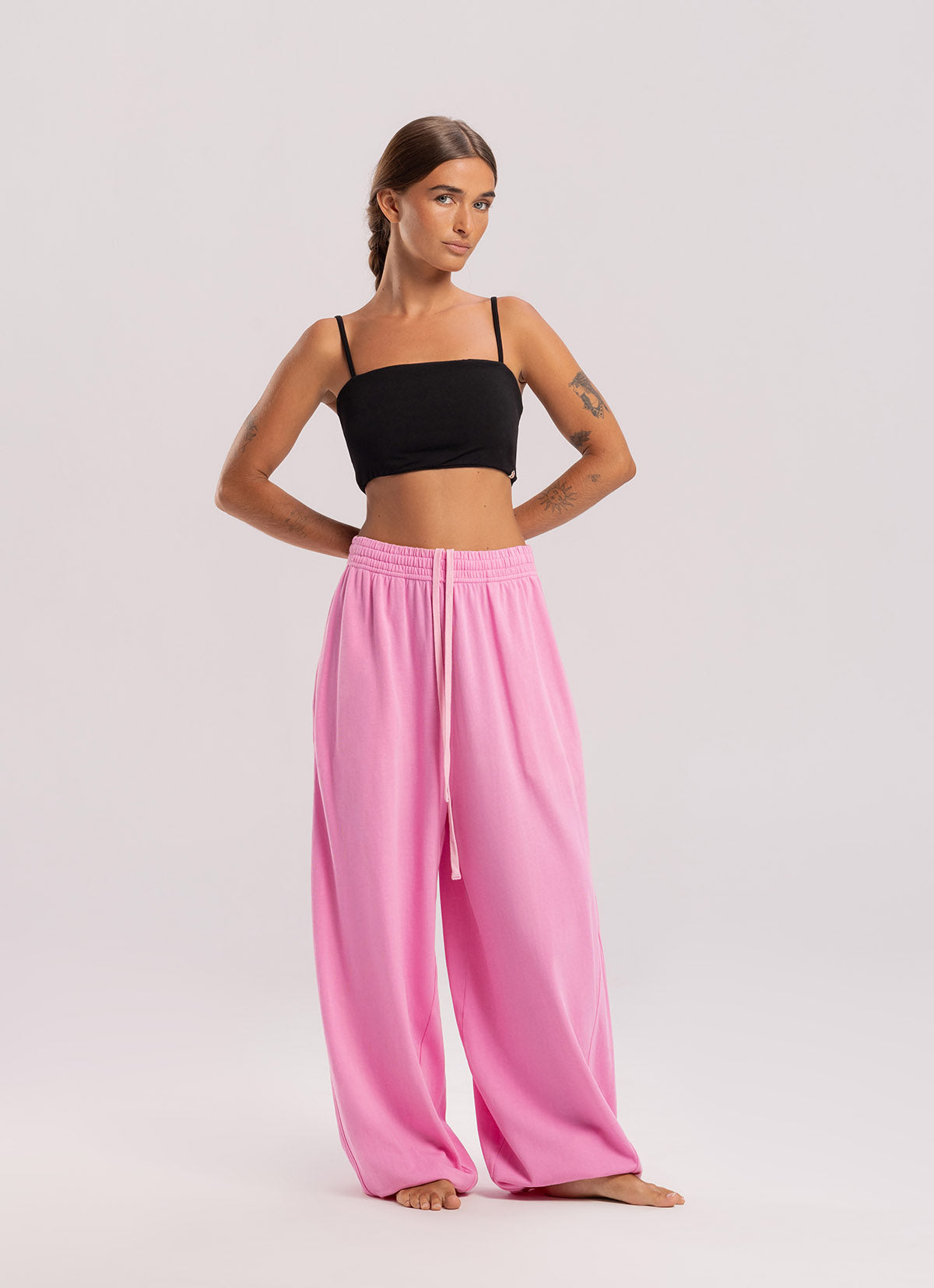 Diagonal jogger pants (Unisex)_Pink