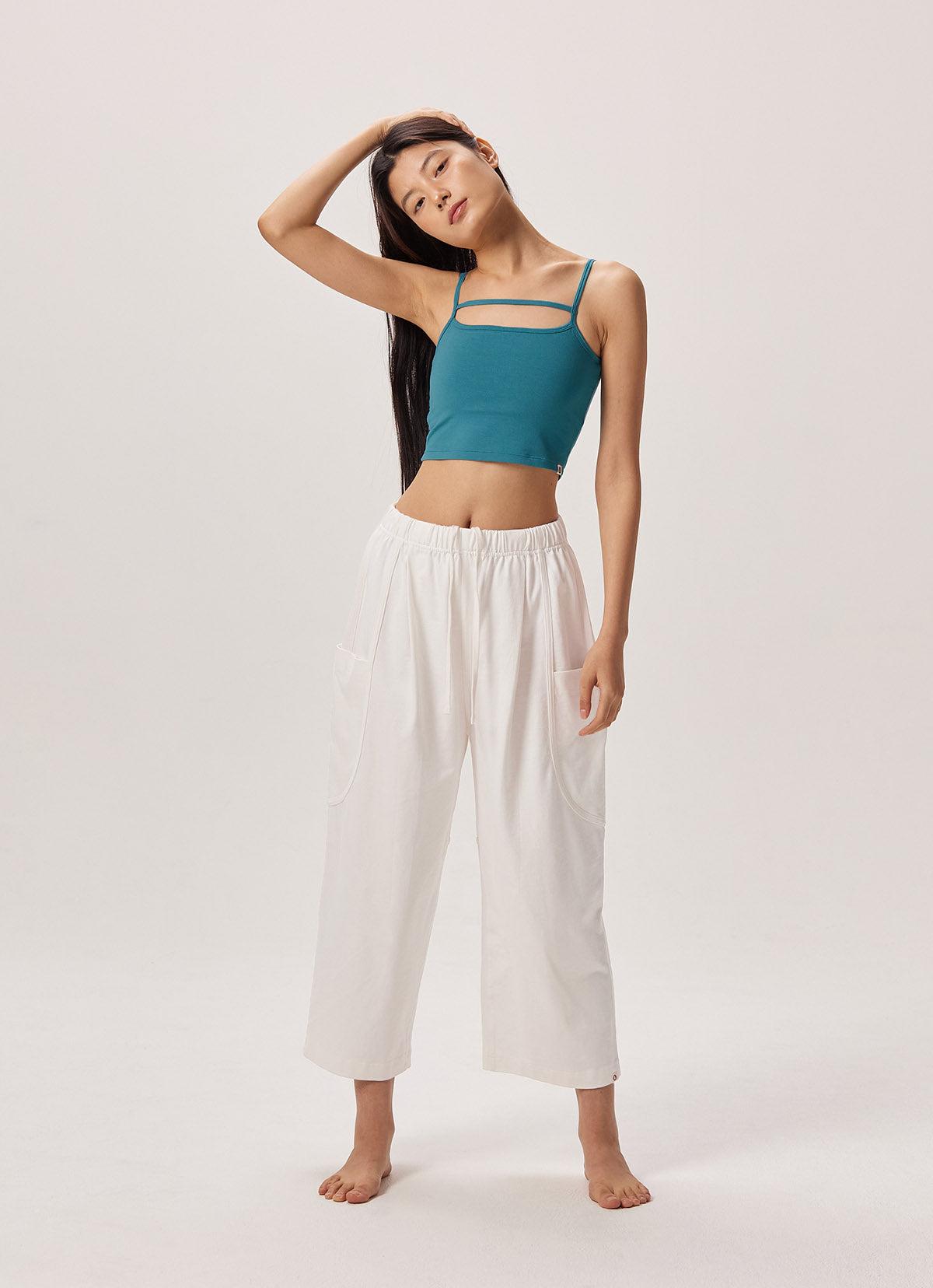 Out pocket crop pants (Unisex)_White Alyssum