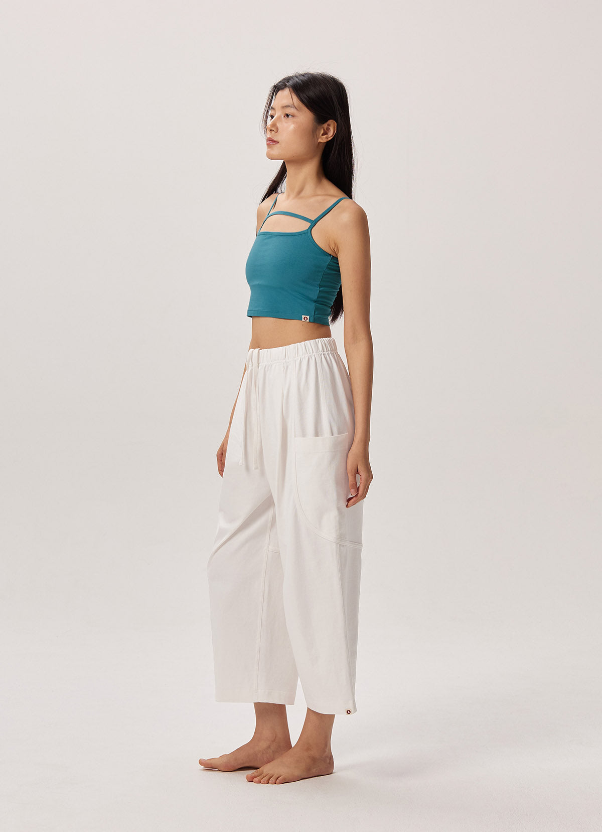 Out pocket crop pants (Unisex)_White Alyssum