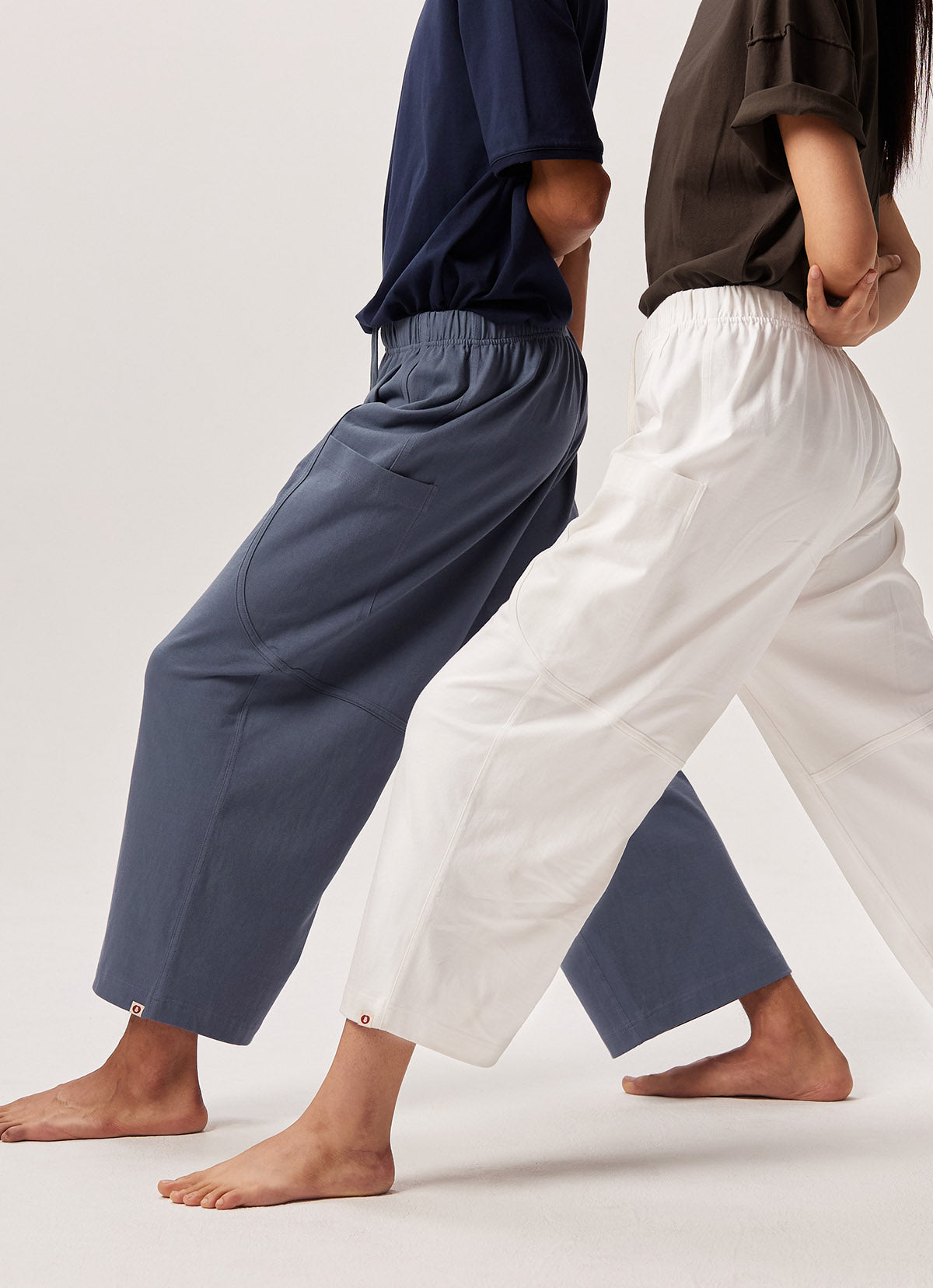Out pocket crop pants (Unisex)_White Alyssum