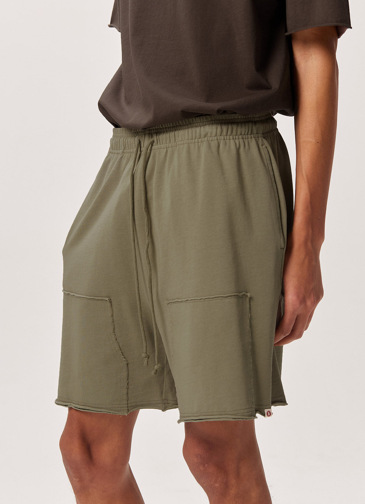 Out pocket shorts (Unisex)_Khaki