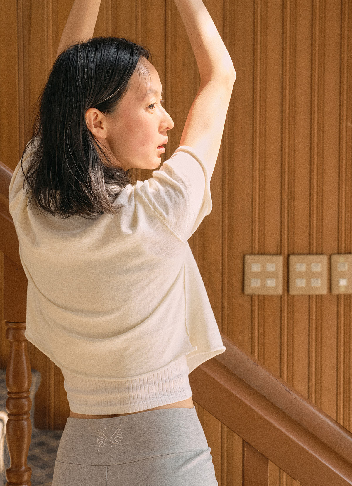 Linen half cardigan_Egret