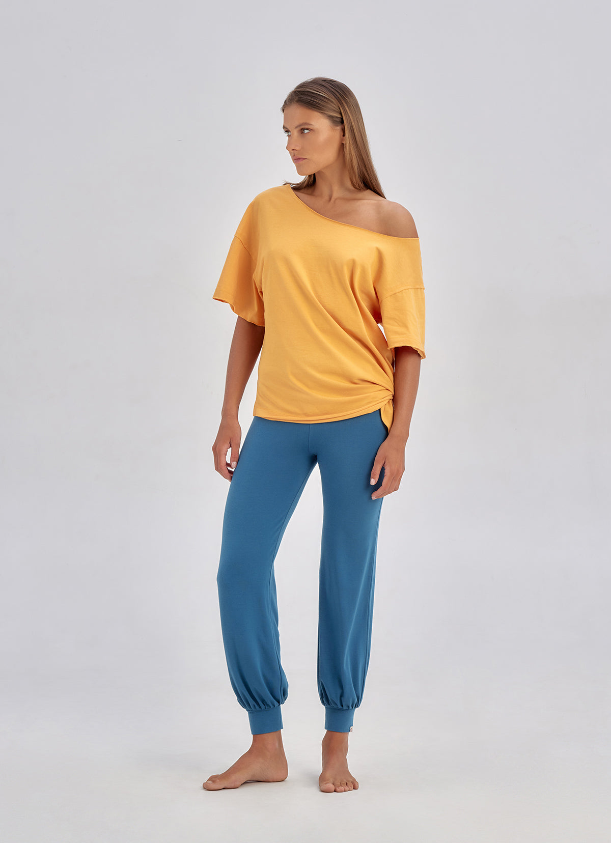 Simple pot ankle pants_Deep Dive