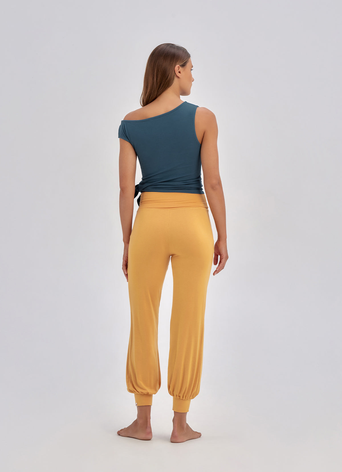 Simple pot ankle pants_Golden Nugget