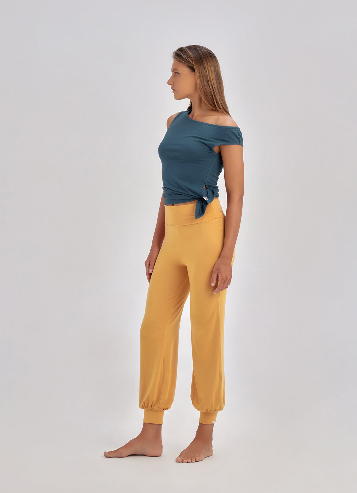 Simple pot ankle pants_Golden Nugget