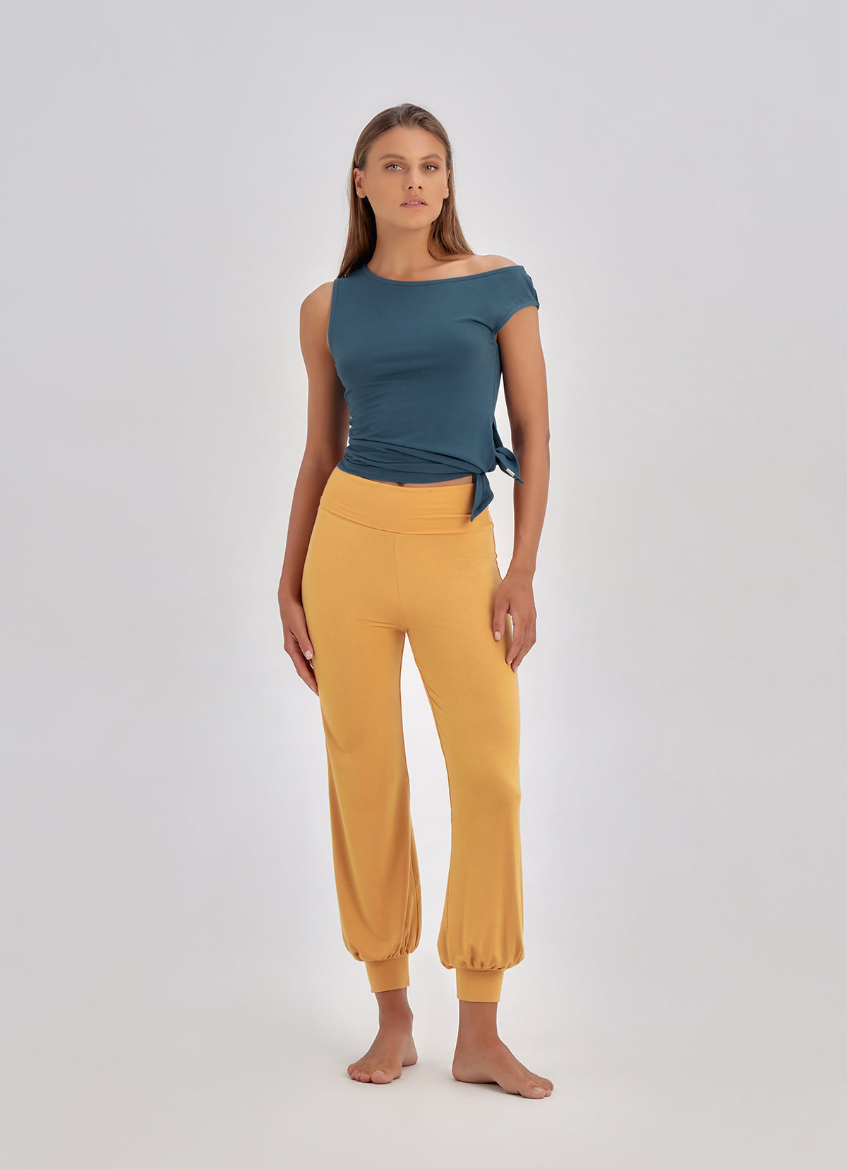 Simple pot ankle pants_Golden Nugget