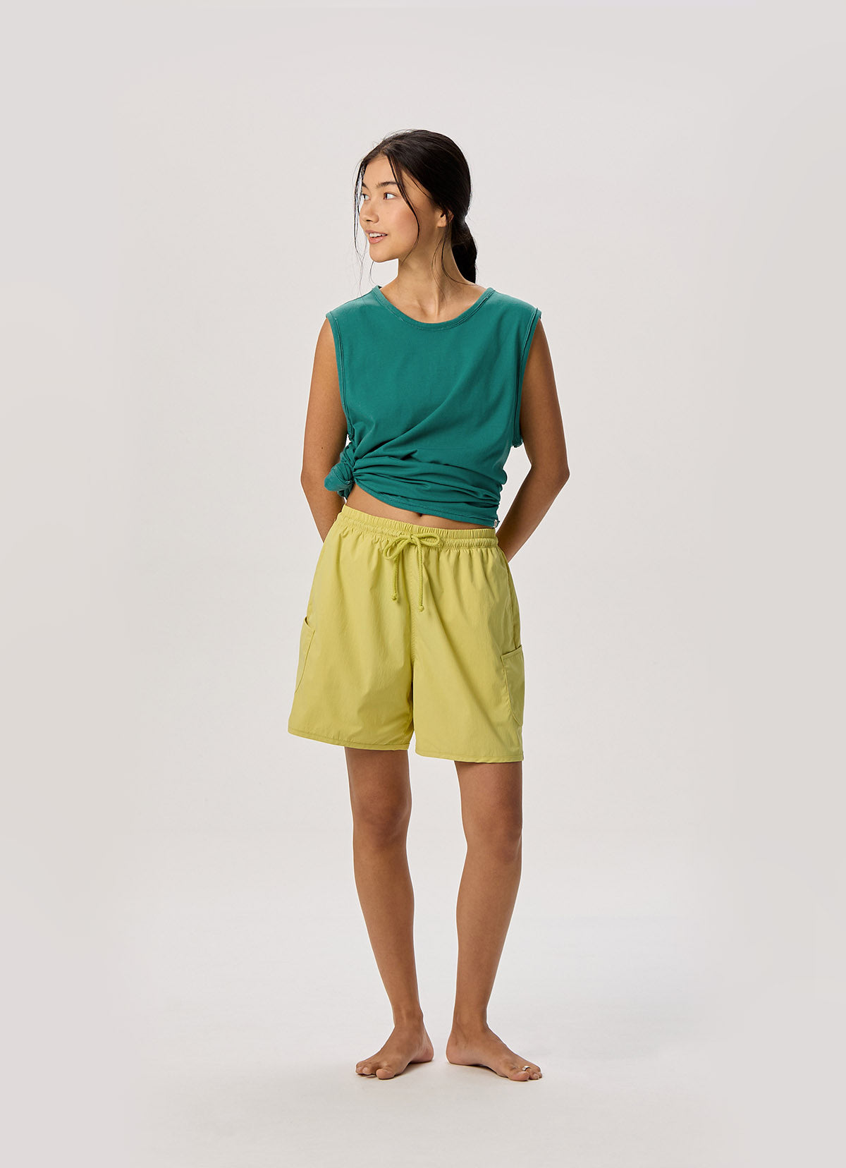 Pocket wide shorts (Unisex)_Muted Lime