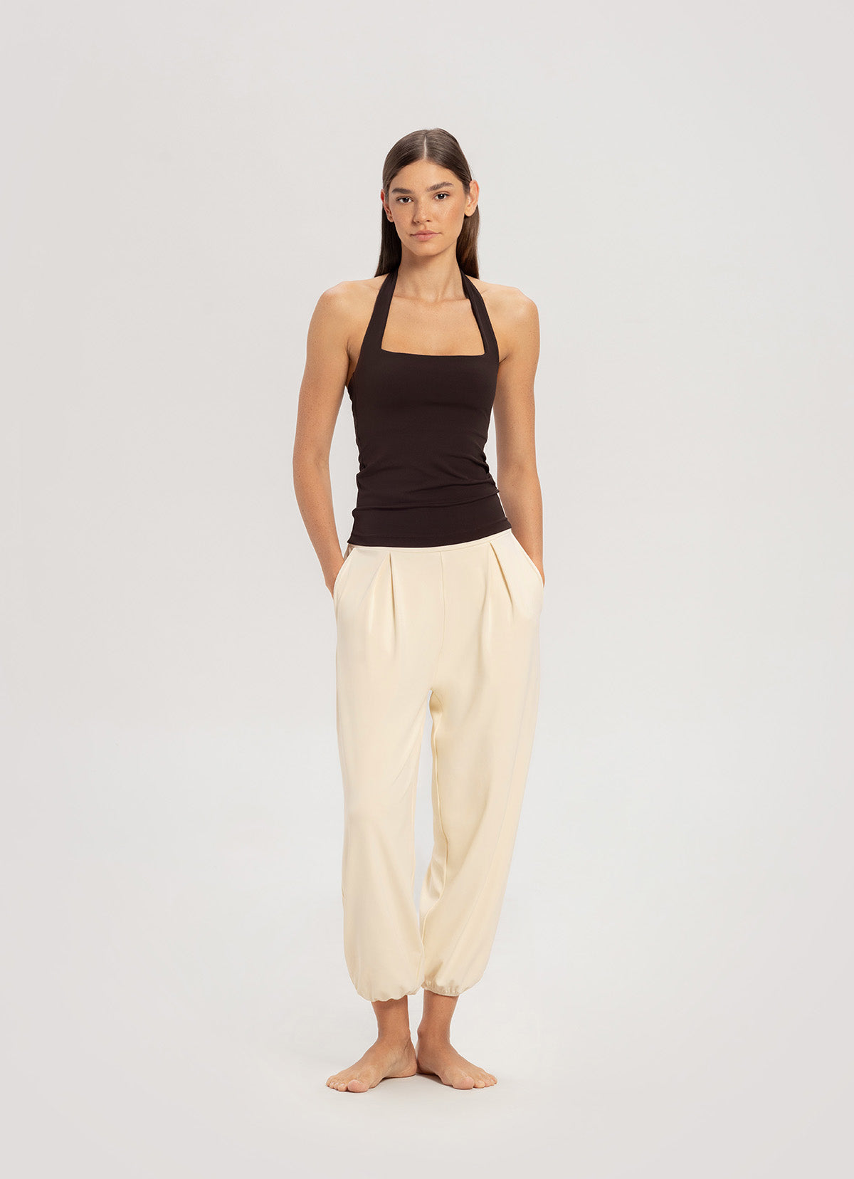 [Movement Line] Square halter tank top_Mole