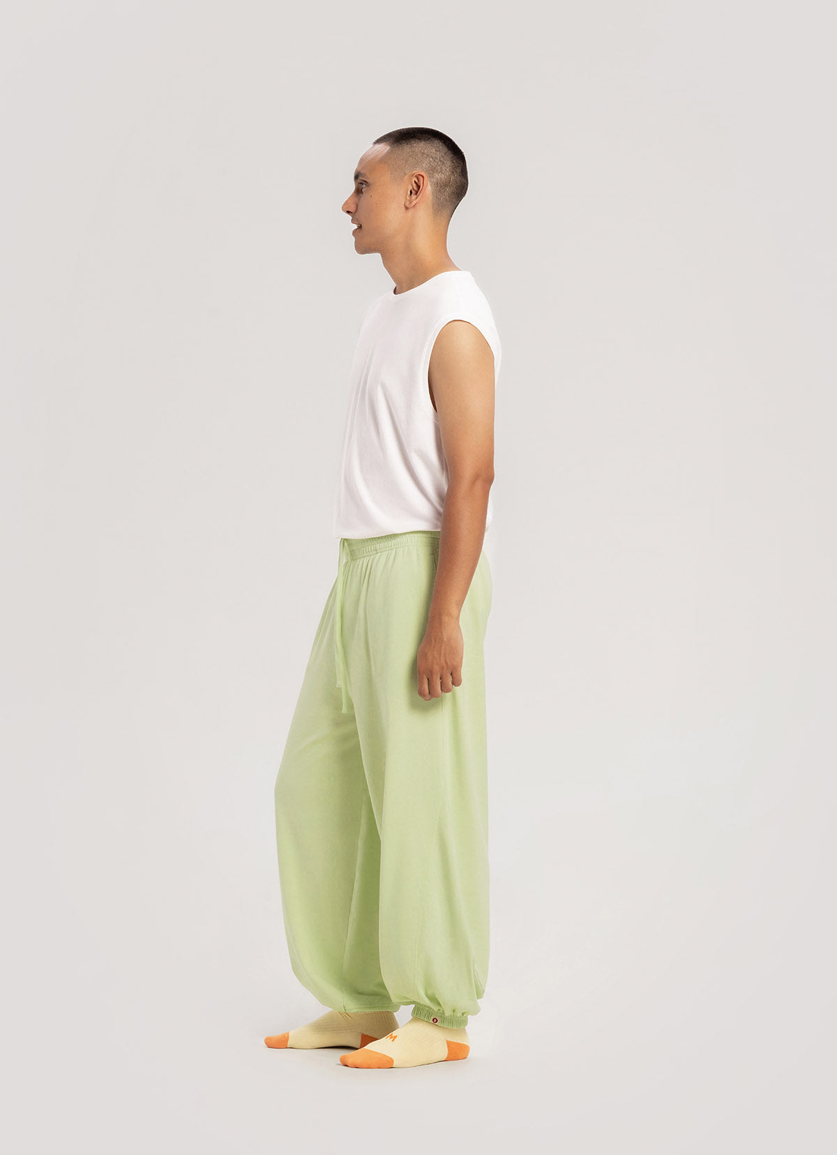 Diagonal jogger pants (Unisex)_Reed
