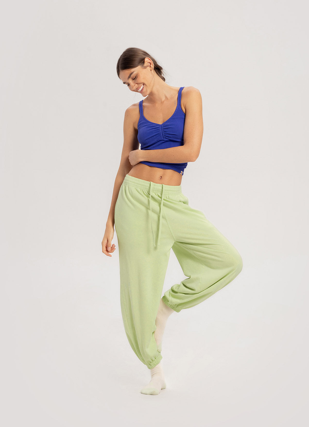 Diagonal jogger pants (Unisex)_Reed
