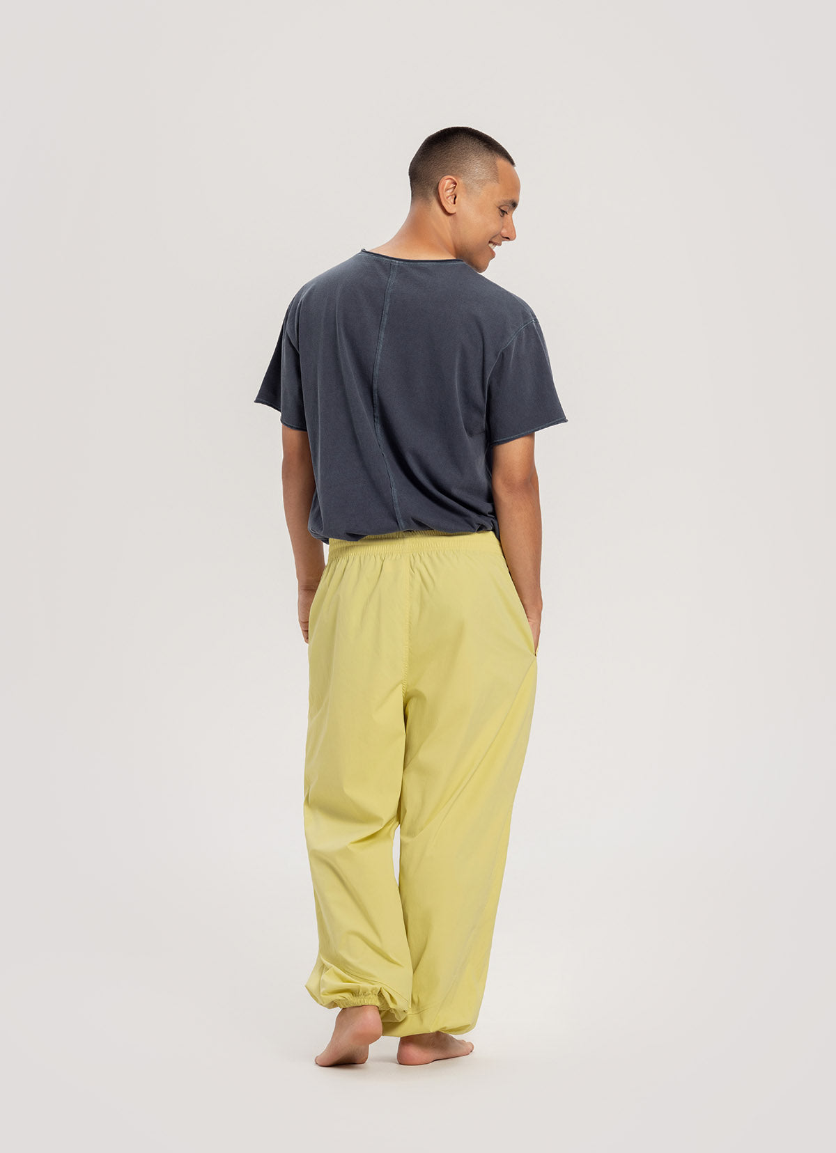 Diagonal jogger pants (Nylon ver.)_Muted Lime