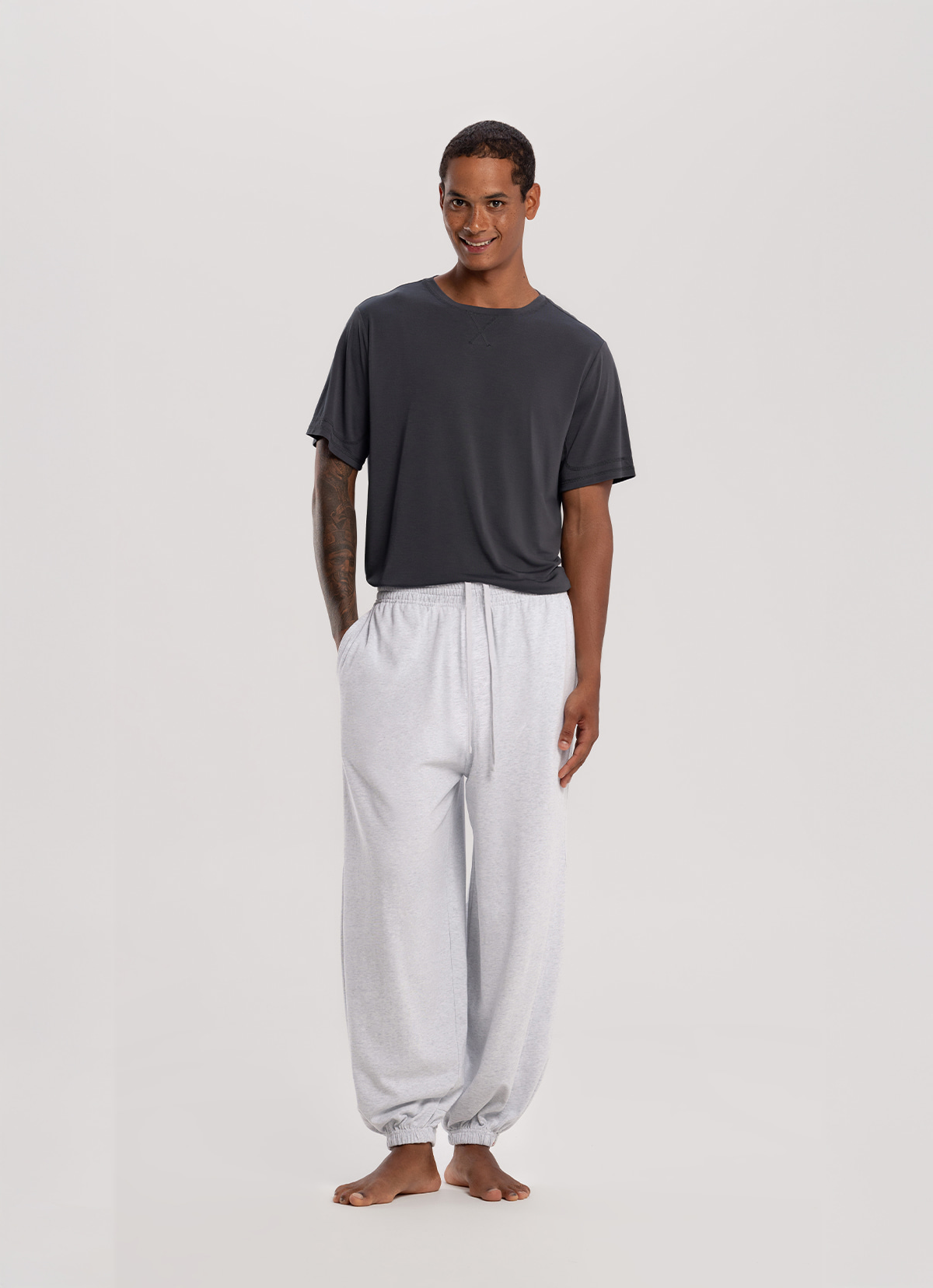 Diagonal jogger pants (For Men)_Melange Grey