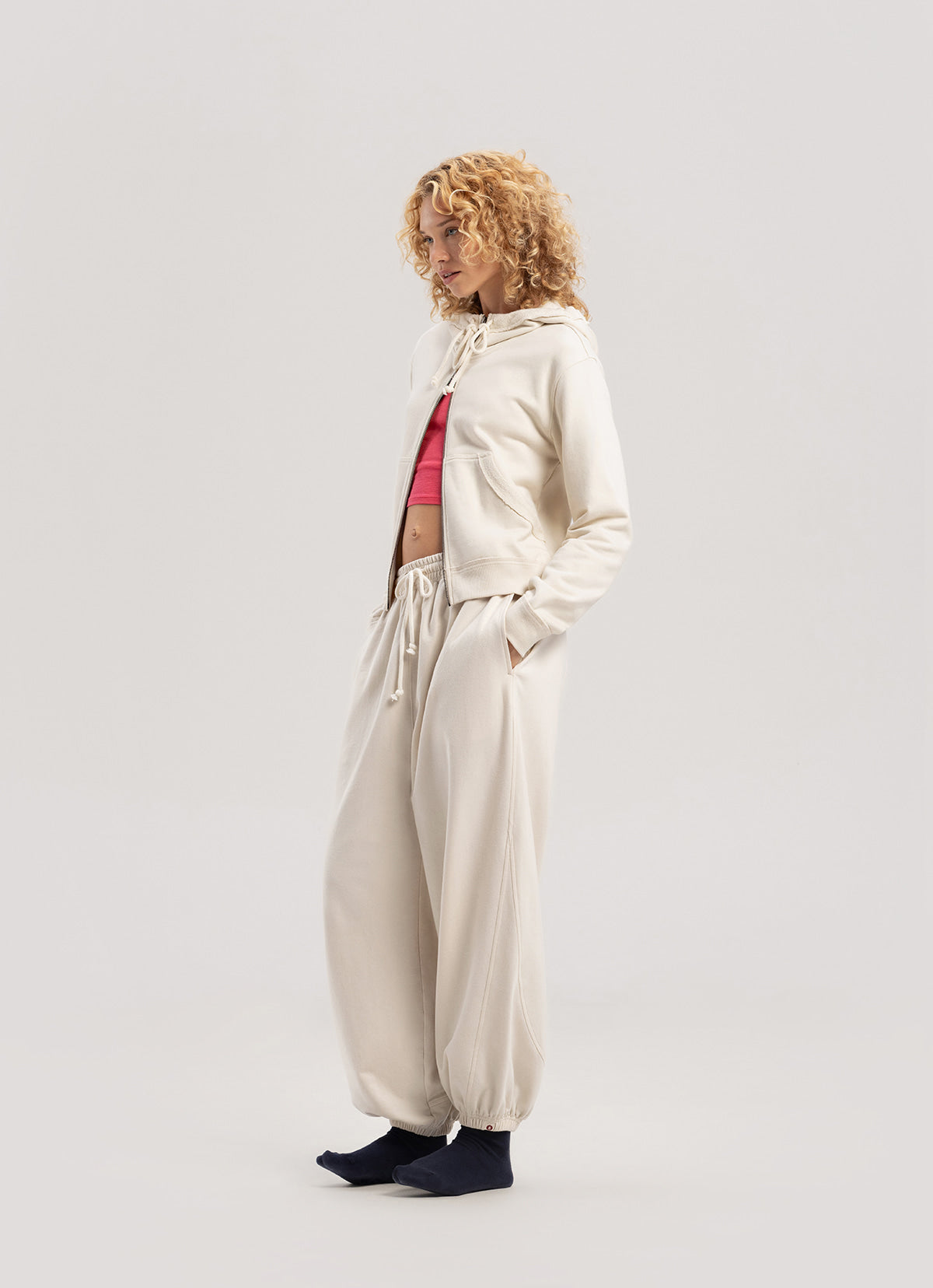 Diagonal jogger pants (Fall ver.)_Turtledove