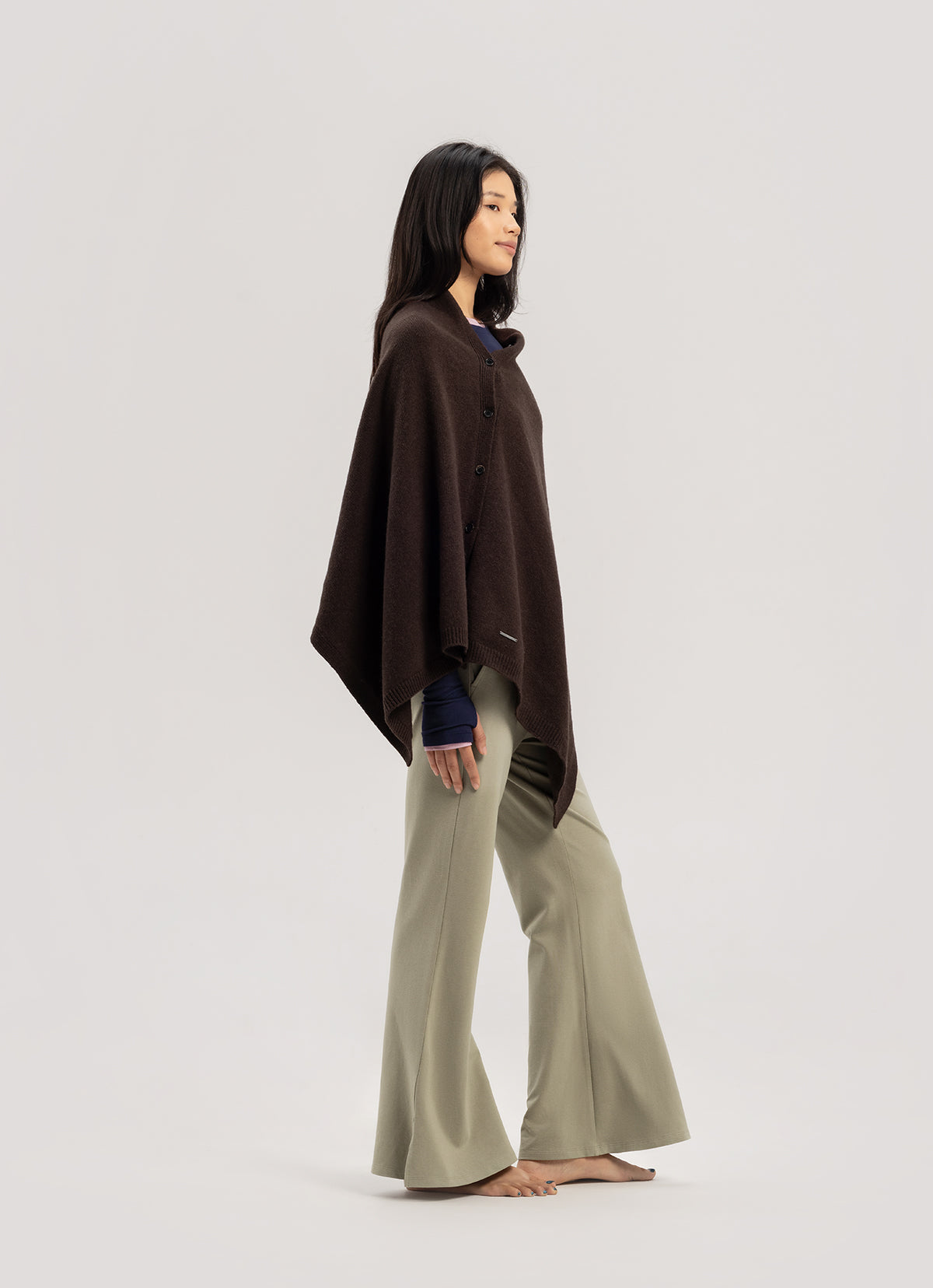 Wide button-up shawl_Cocoa