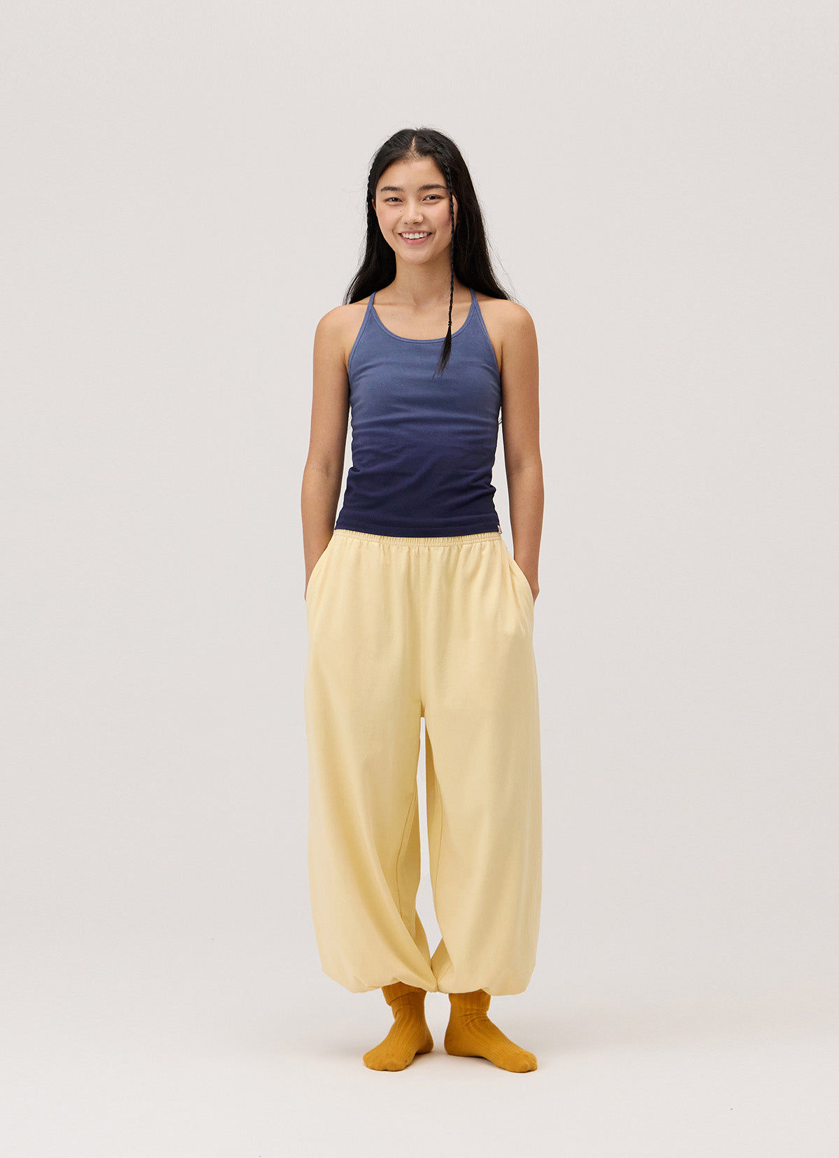 Diagonal jogger pants (Unisex)_Sunlight