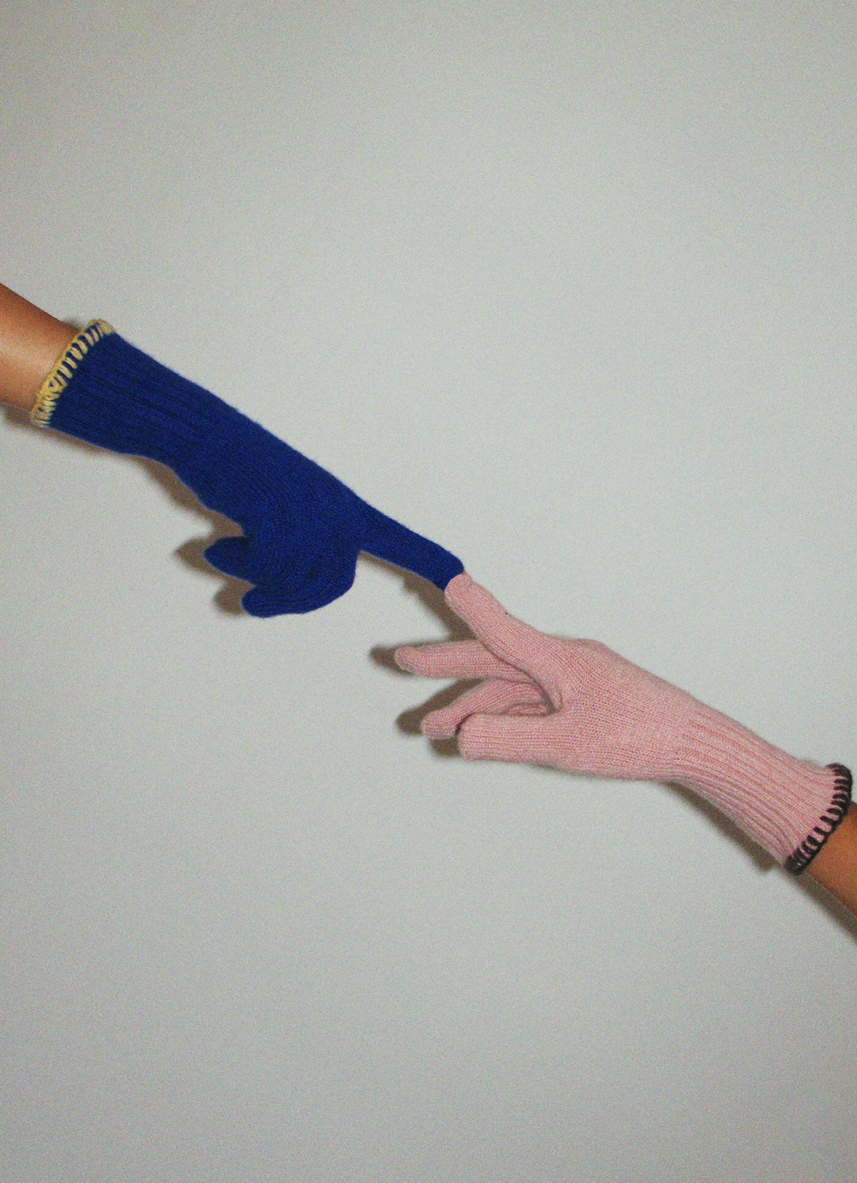 BM two-tone gloves_Blue Quartz