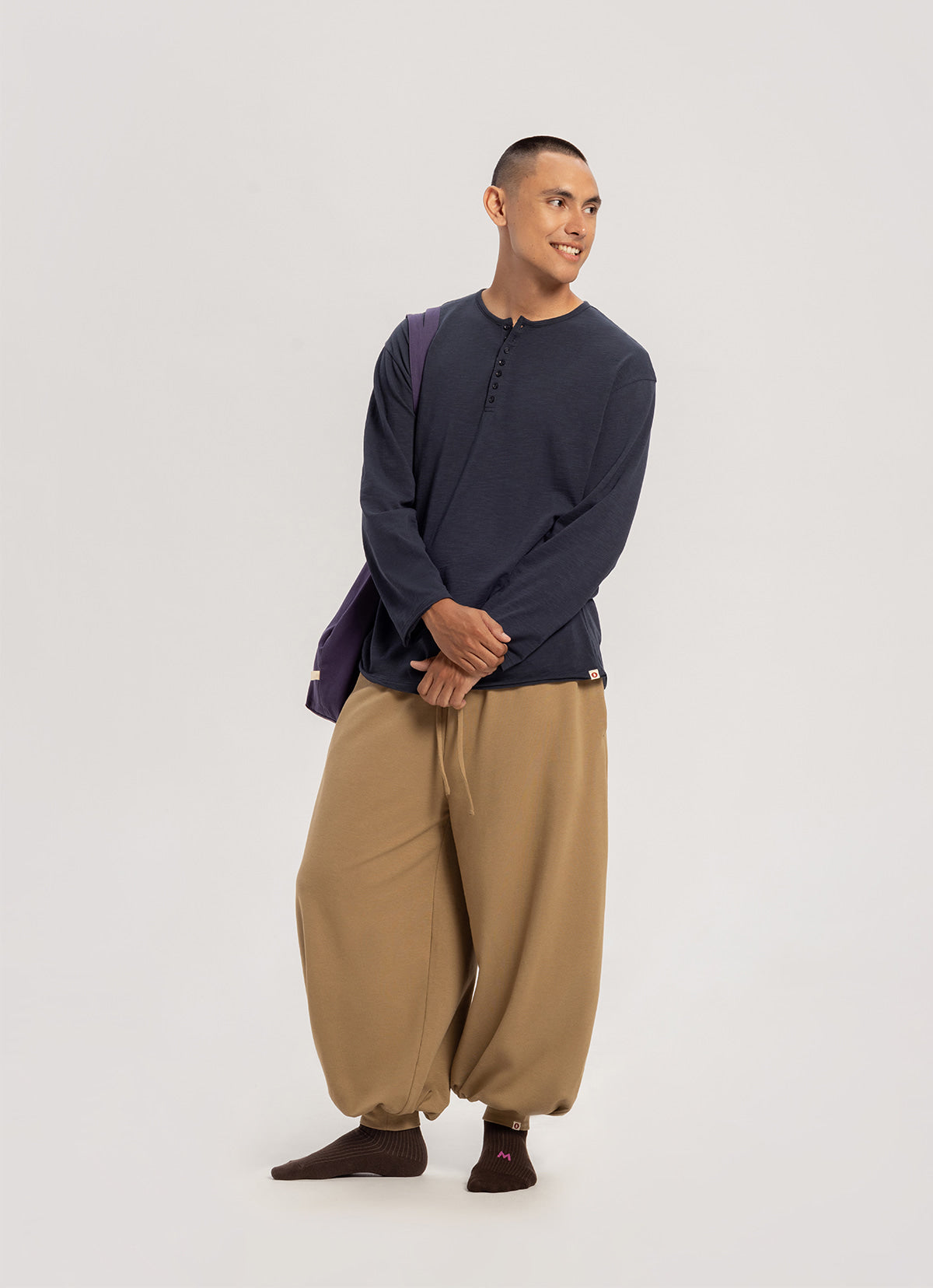 Simple volume jogger (Unisex)_Lead Gray