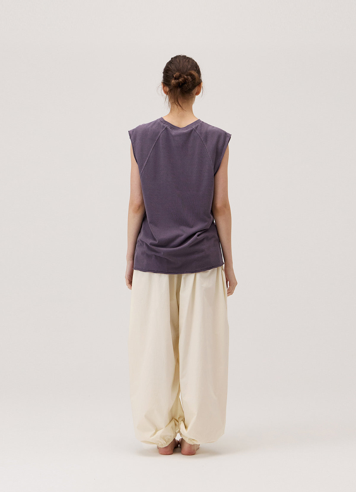 Knoll sleeveless (Unisex)_dyed_Plum Perfect